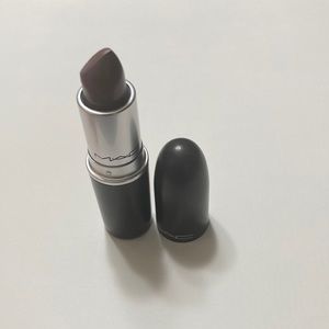 Riveting discontinued MAC lipstick